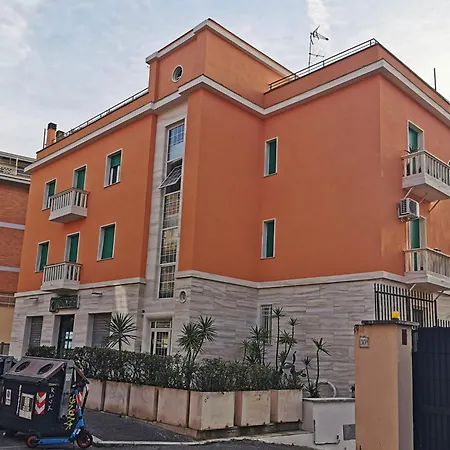 Romyhome ! Monte Mario Train Station - Gemelli